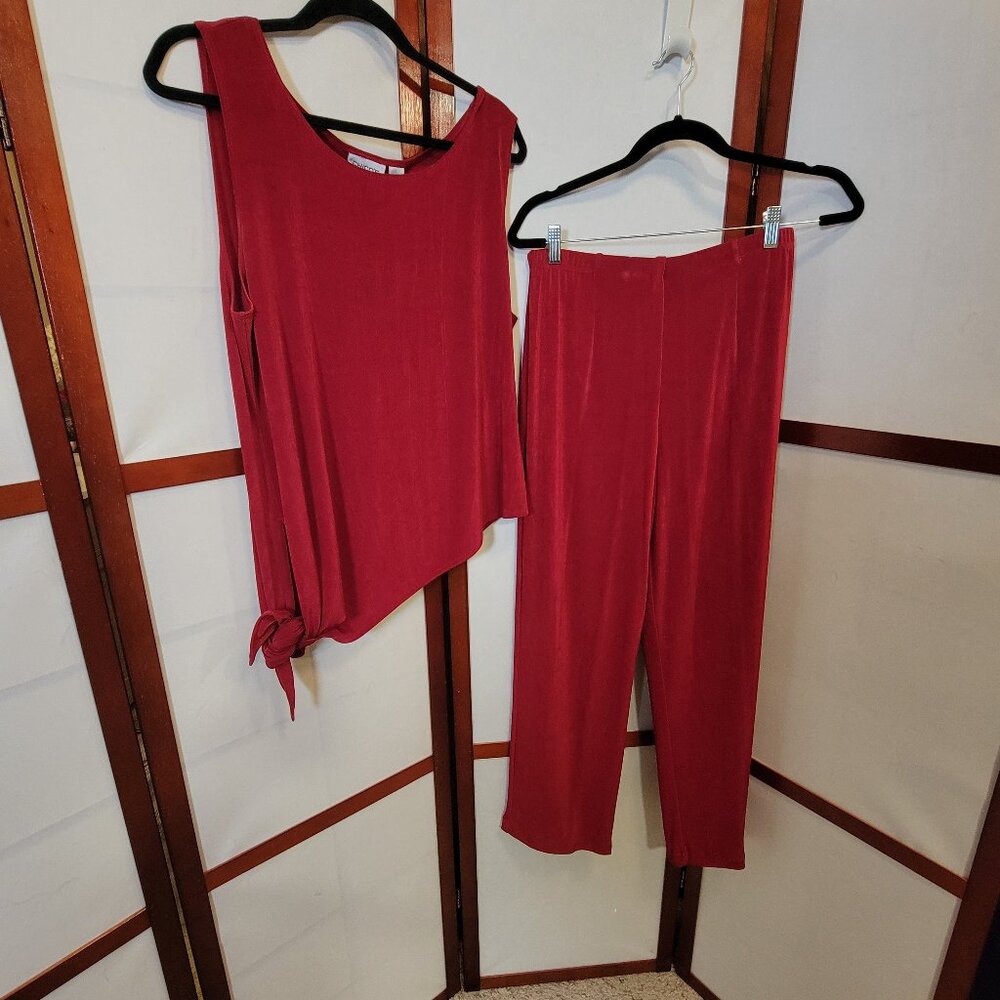 Chico's Travelers Red Sleeveless Top & Pants - Size 3